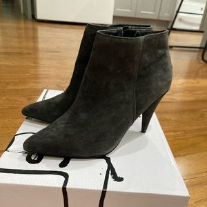 DV ankle booties